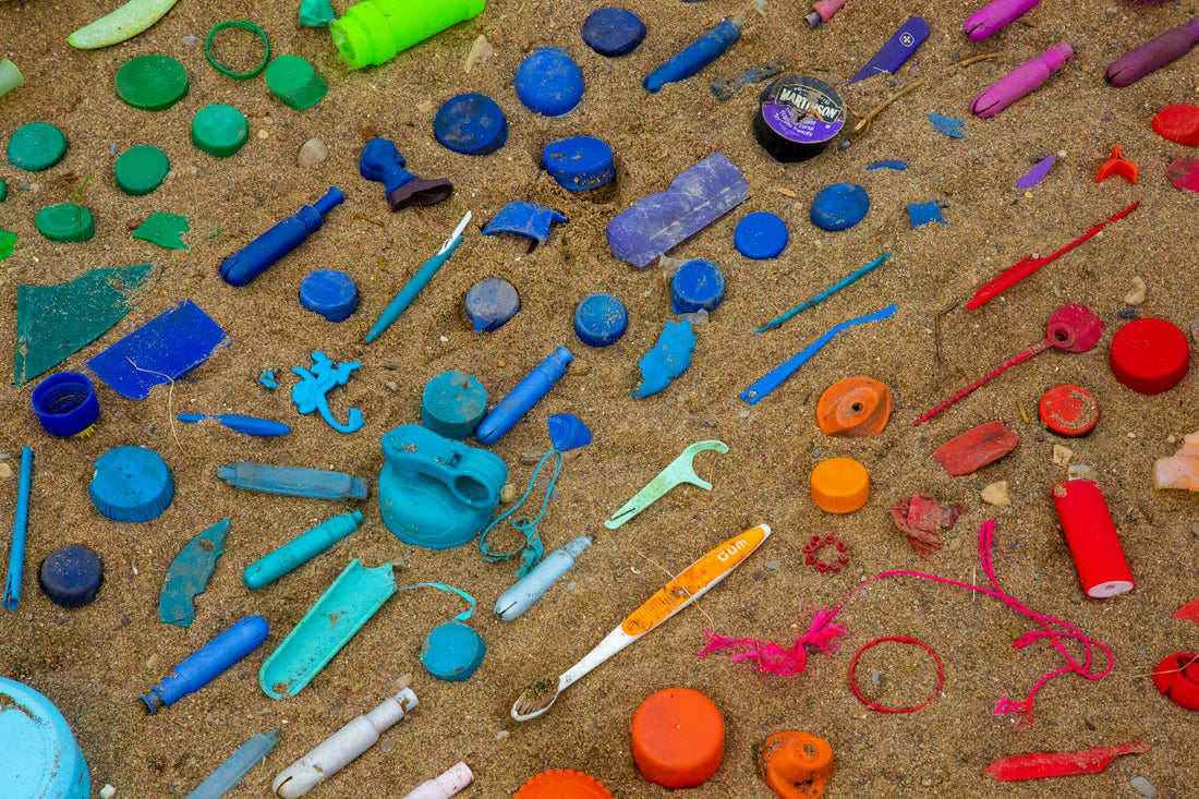 Our Tips on How to Reduce Plastic Microparticles in Our Oceans