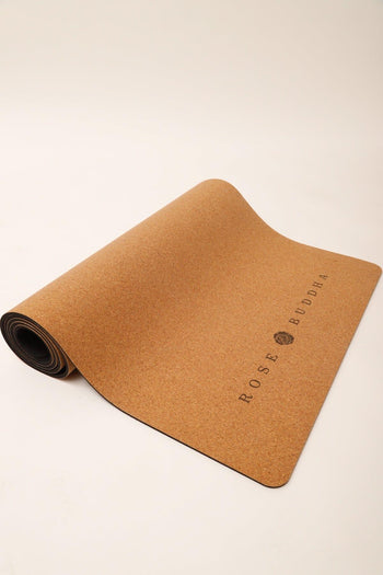 Tapis de yoga par Rose Boreal./ Eco-Friendly Cork Yoga Mat by Rose Boreal. -Signature